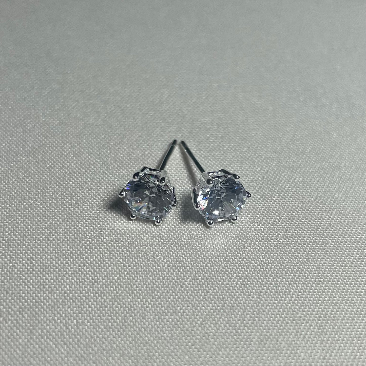 925 Sterling Silver Stud Earrings